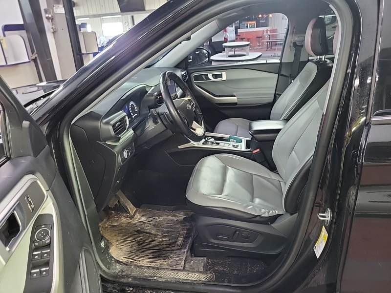 
								2021 Ford explorer full									