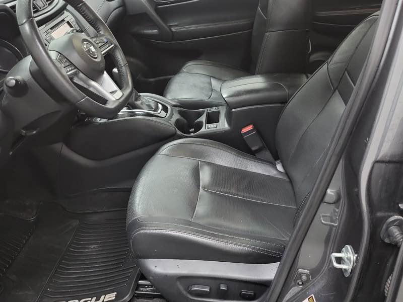 
								2019 Nissan Rogue full									