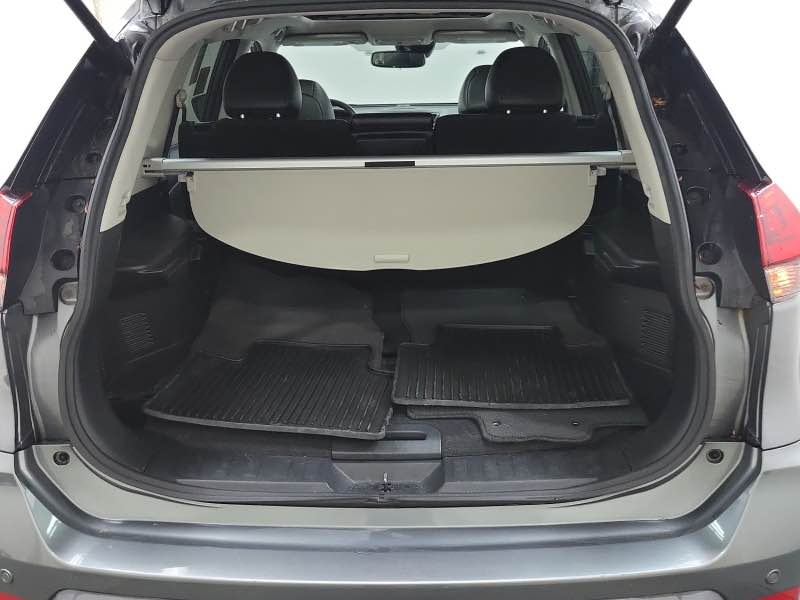 
								2019 Nissan Rogue full									