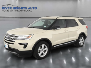 2018 Ford Explorer XLT Cream