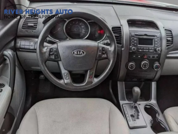 
								2012 KIA Sorento Silver full									
